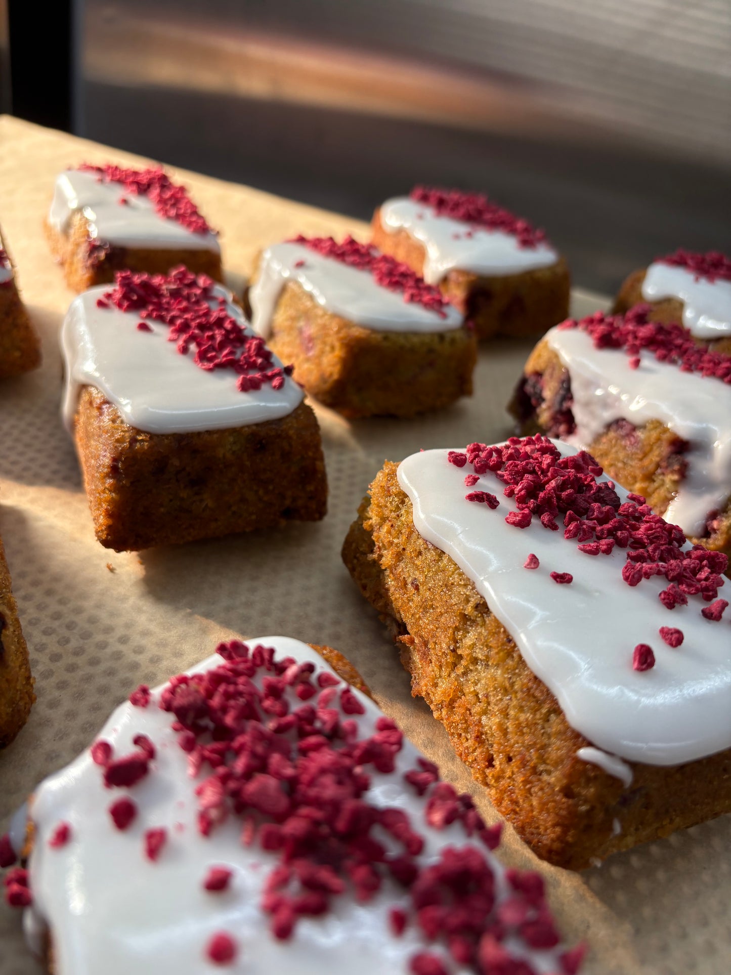 Lemon, Raspberry & Pistachio Cakes